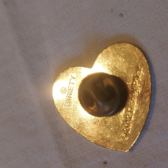 2012 signed Heart Pin Variety Club Children's Charity Monsters, Inc #47 - Picture 2 of 4